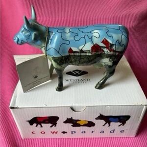 Cow Parade Puzzled cow #9181 2001 w box
6”x4.5” ceramic